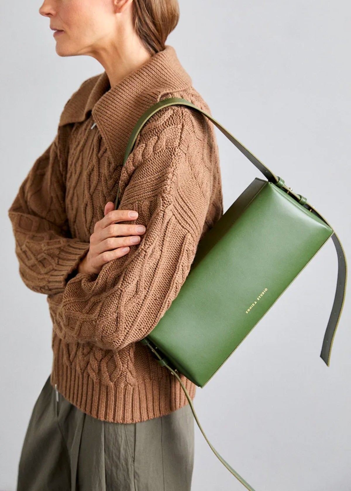 Sac Allongé à Bandoulière Ajustable Sothéary - Cuir vert matcha