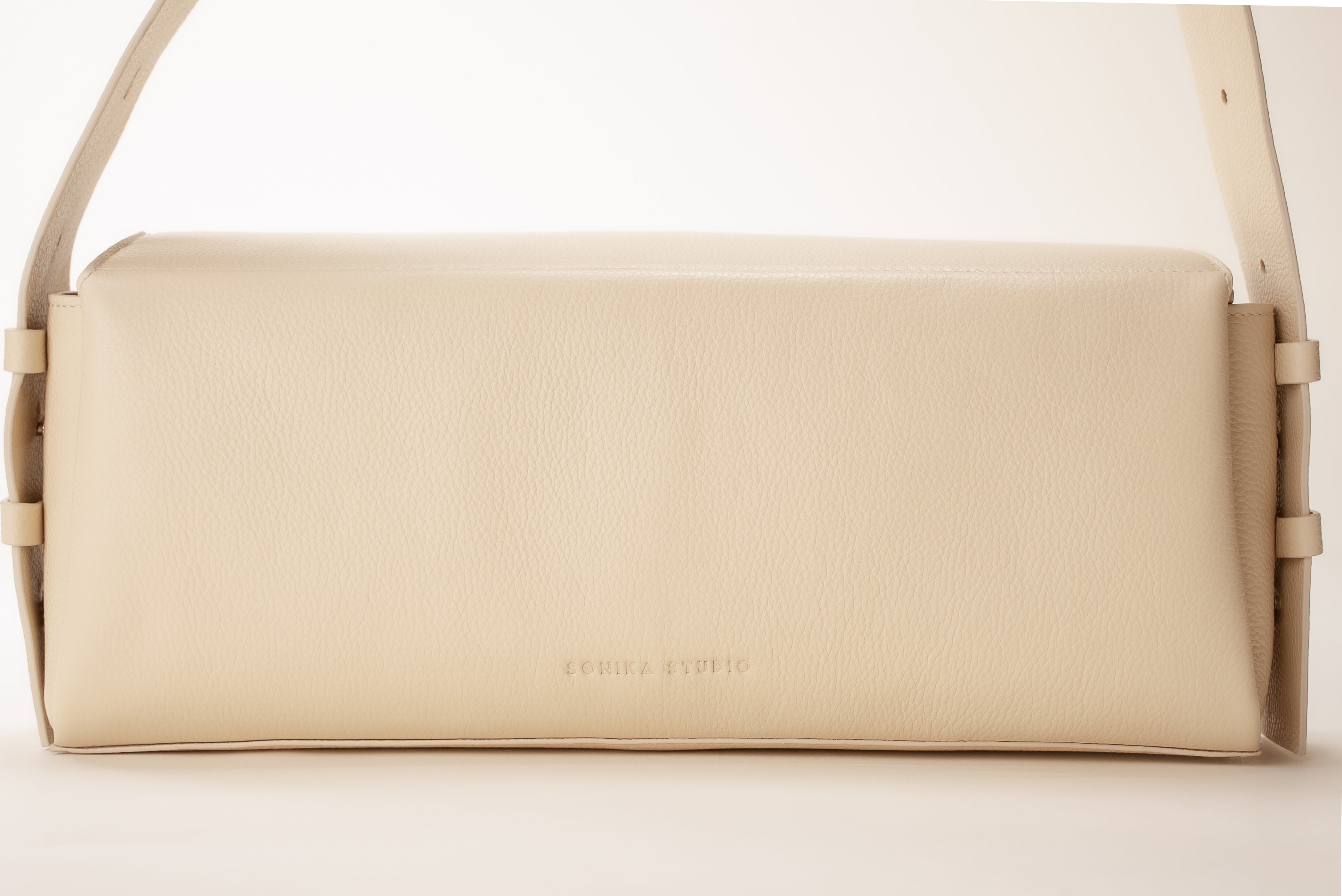 Sac Allongé à Bandoulière Ajustable Sothéary - Cuir grainé ivoire