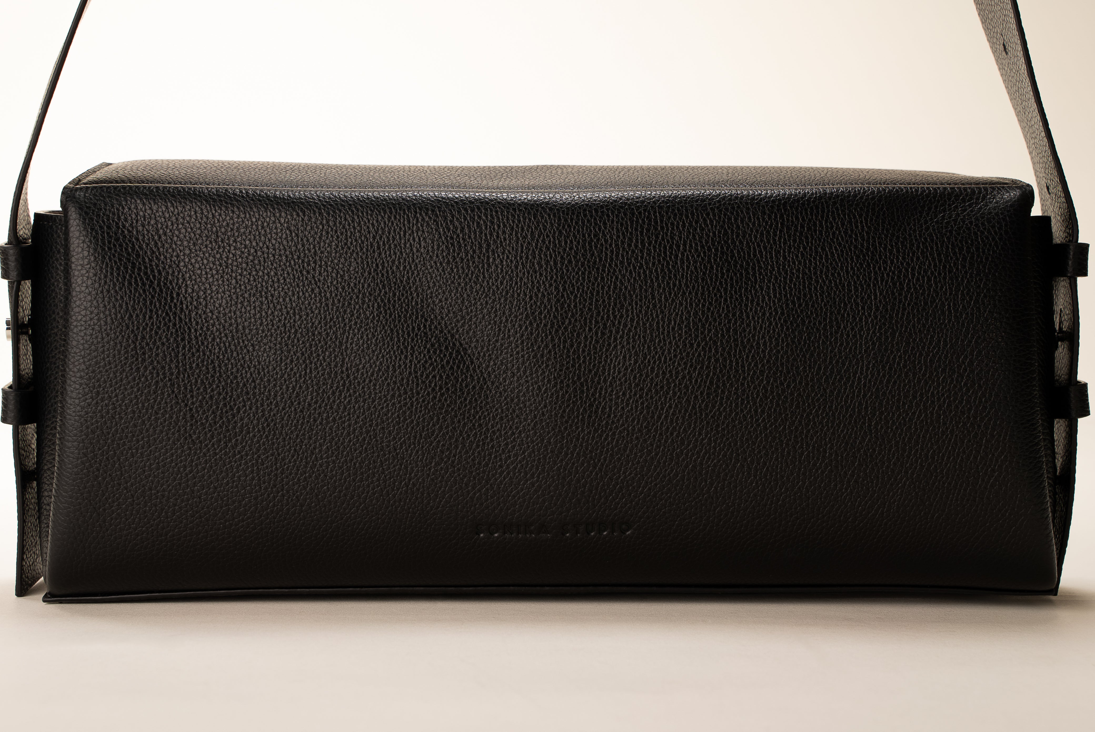 Sac Allongé à Bandoulière Ajustable Sothéary - Cuir grainé noir
