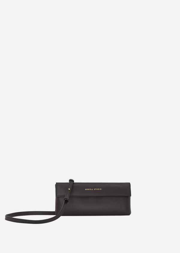 Sokhaya | Black leather