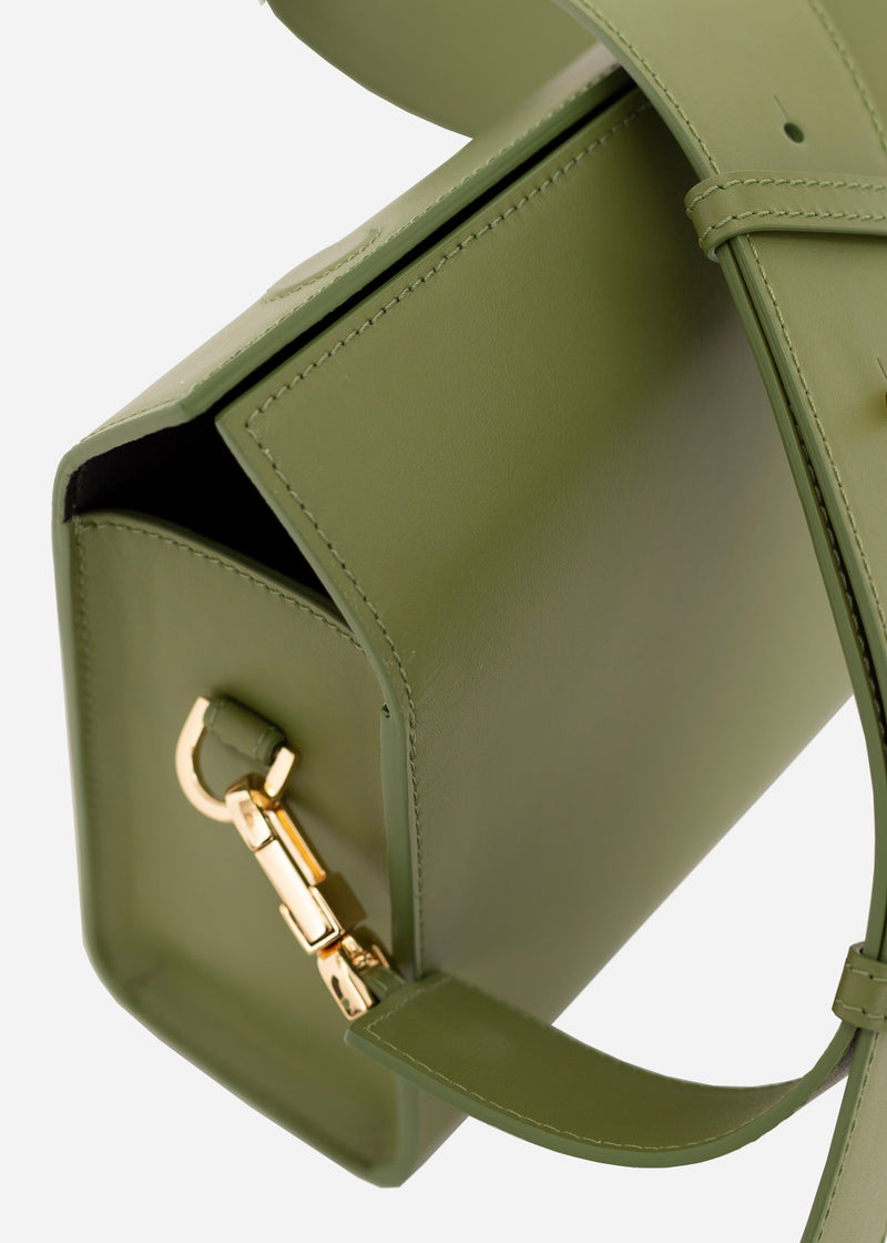 Véranyne | Green leather