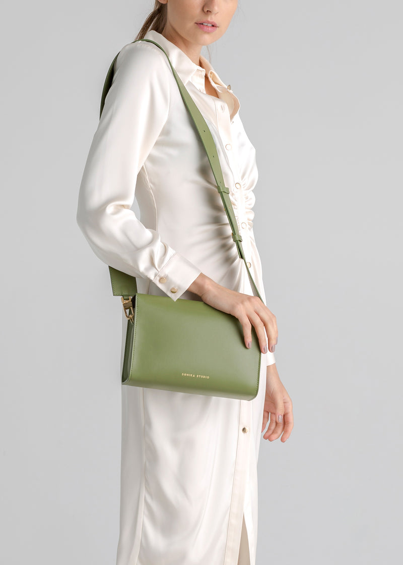 Véranyne | Green leather